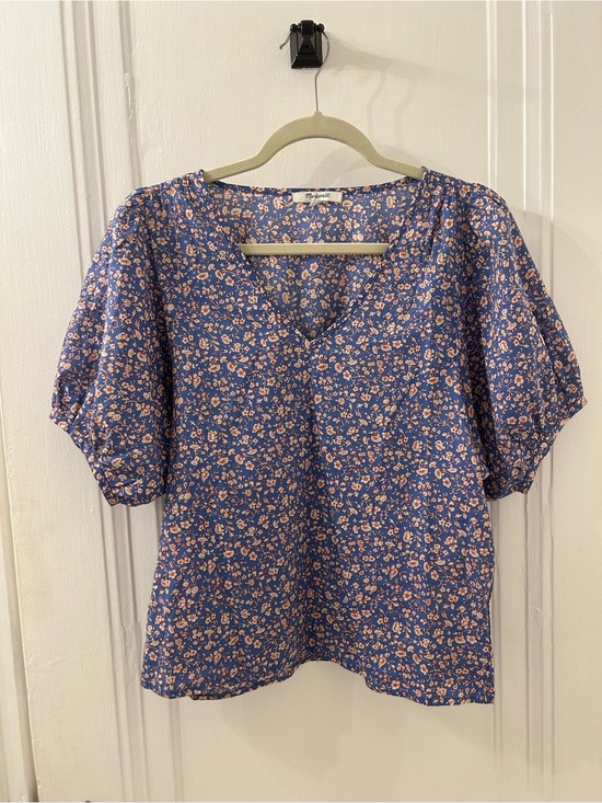 Madewell Tops - Madewell Blue Floral V-Neck Puff Sleeve Blouse